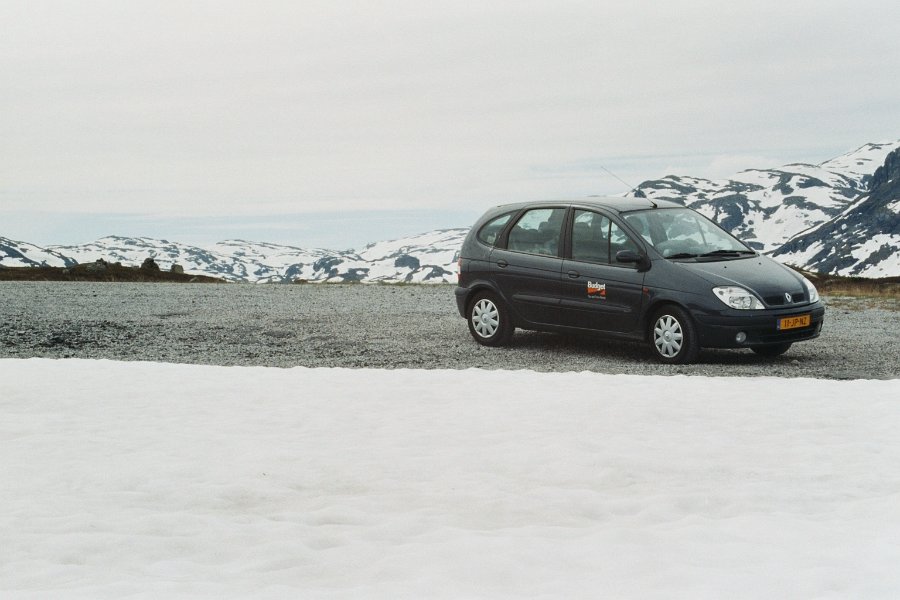 2003060315 E134 sneeuwauto